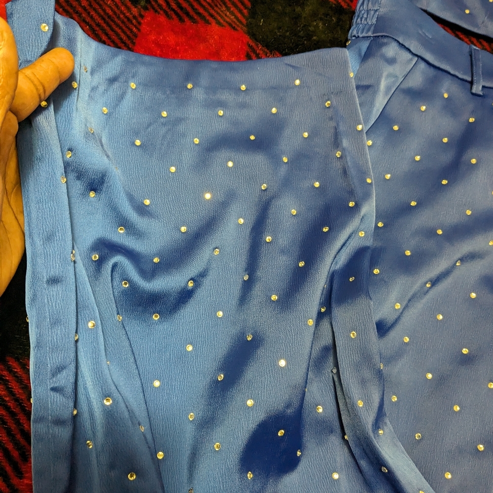 Set - Picture 4 of 7